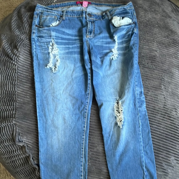 Pure energy distressed jeans - Picture 1 of 3